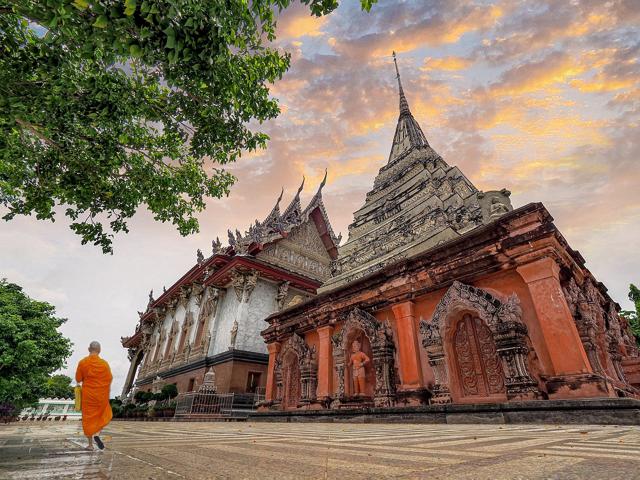 Wat Klang Bang Kaeo